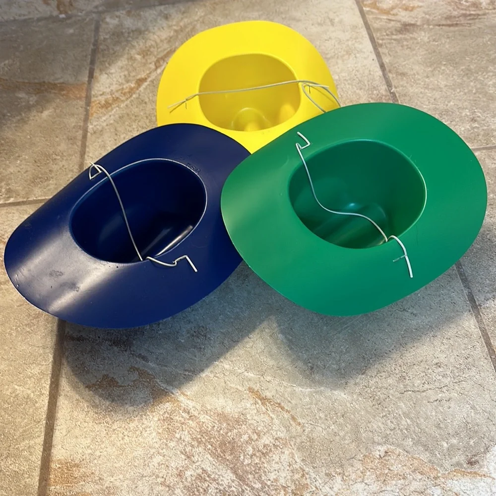 Doggie cowboy hats retro 1999-2000 made in USA worn by Scottie yellow blue green
